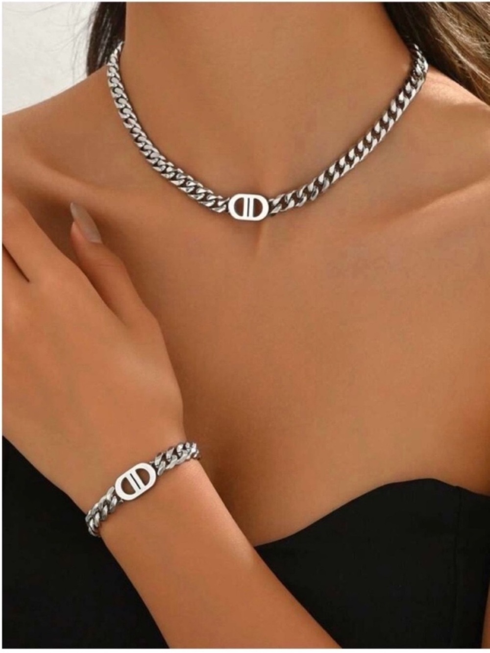 Stainless Steel Silver Designer Luxury Bracelet & Necklace Set - Picture 5 of 14